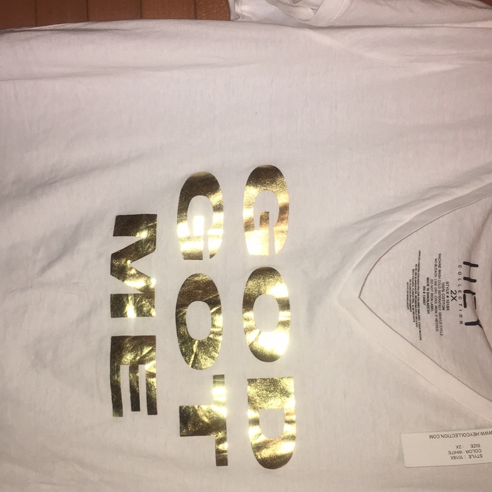 Women’s vneck 👚 ✅Final sale